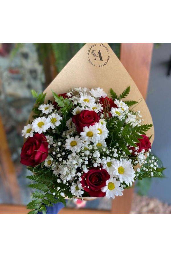 BUQUE 6 ROSAS NATURAL